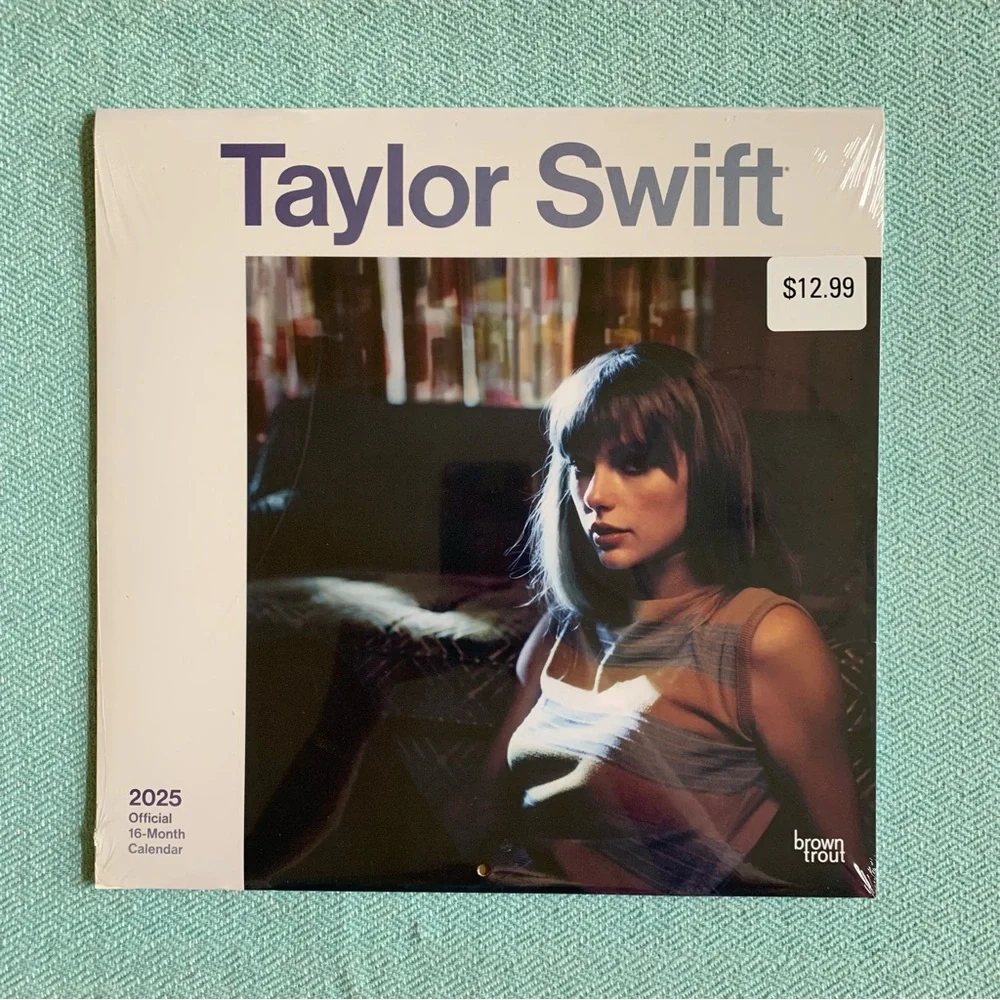 NEW Taylor Swift Official 2025 Calendar